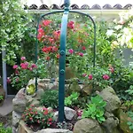 Chez Catherine לינה וארוחת בוקר 3*