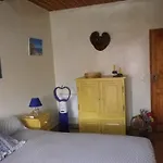 לינה וארוחת בוקר Chez Catherine רוקברון-סור-ארז'נס