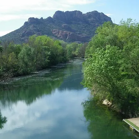 Chez Catherine 罗克布伦河畔阿尔让