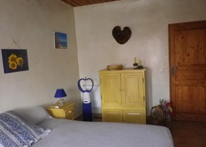 فندق مبيت وإفطار Chez Catherine روكبرون-سور-أرجينس